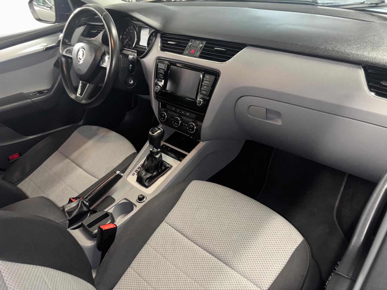 Skoda Octavia 1.6 TDI DSG AUTOMATIC SW
