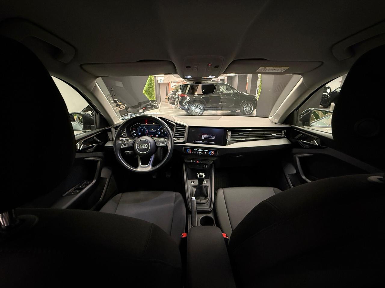 Audi A1 citycarver 30 TFSI Identity Contrast
