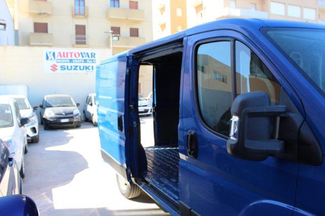 PEUGEOT Boxer 330 2.2 BlueHDi 140 S&S PC-TN Furgone