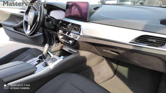 BMW 530 G31 Touring LCI 530e 292CV Touring Business auto -