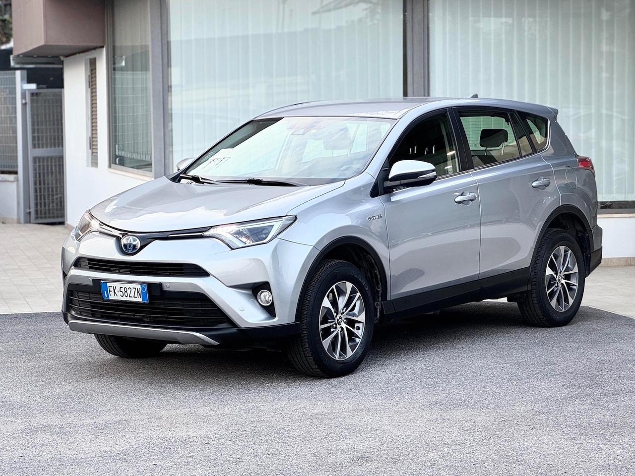 Toyota RAV 4 Toyota RAV 4 2.5 Ibrido 155CV E6 Autom. - 2017