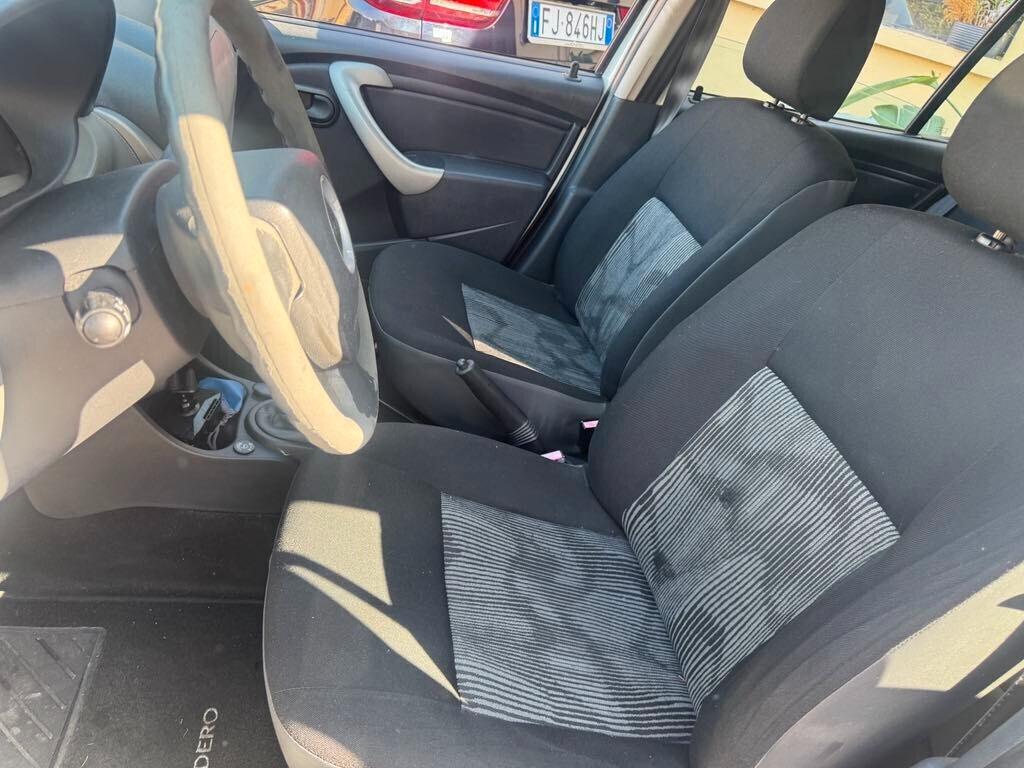 Dacia Sandero 1.2 16V GPL 75 CV 140000km