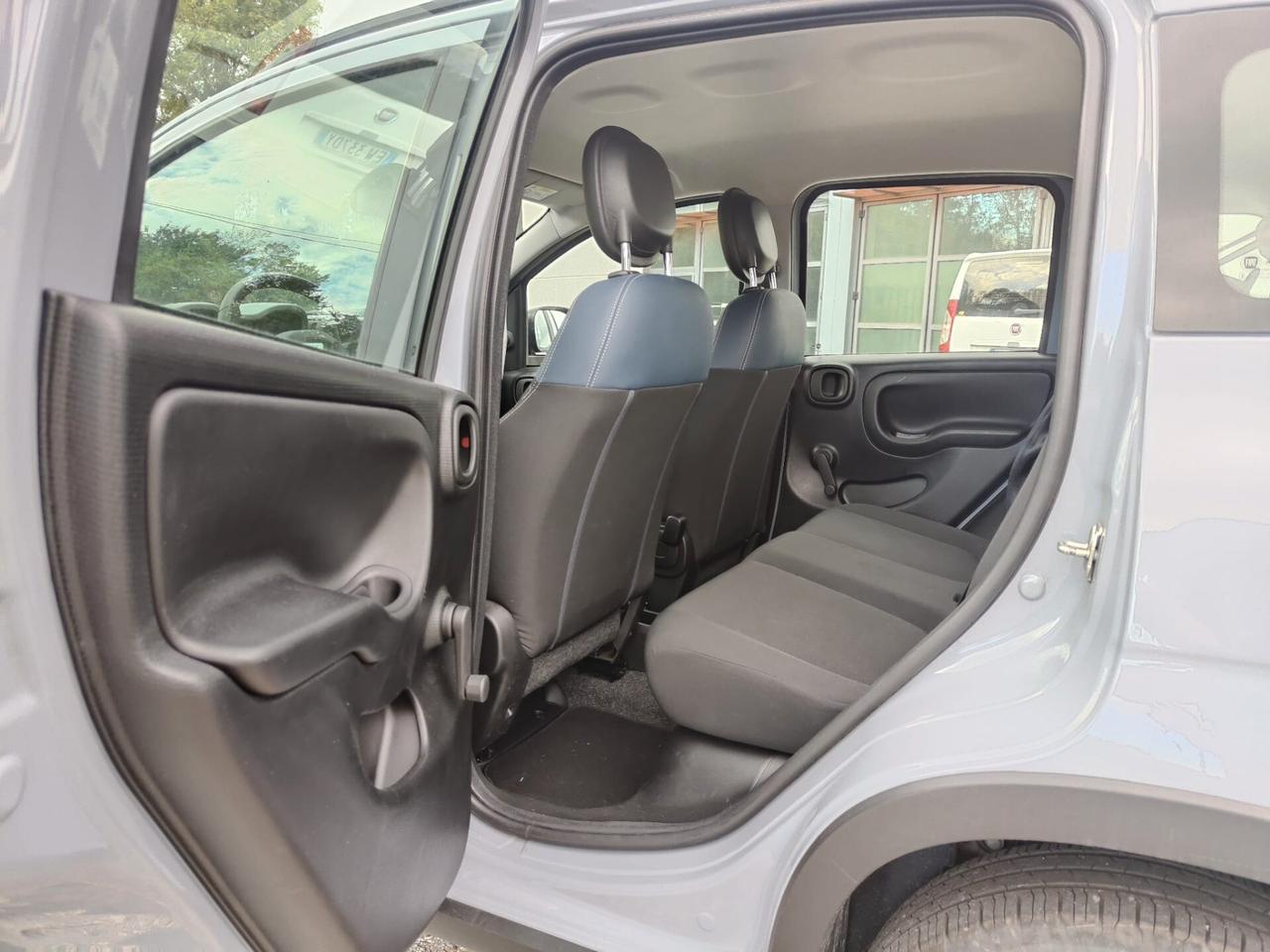 Fiat Panda 1.0 FireFly S&S Hybrid City Cross