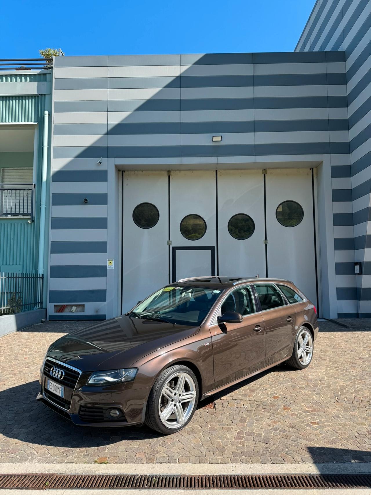 Audi A4 Avant 3.0 TDI quattro tiptronic SLine TETTO 19"