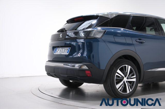 PEUGEOT 3008 HYBRID4 300 E-EAT8 ALLURE PACK