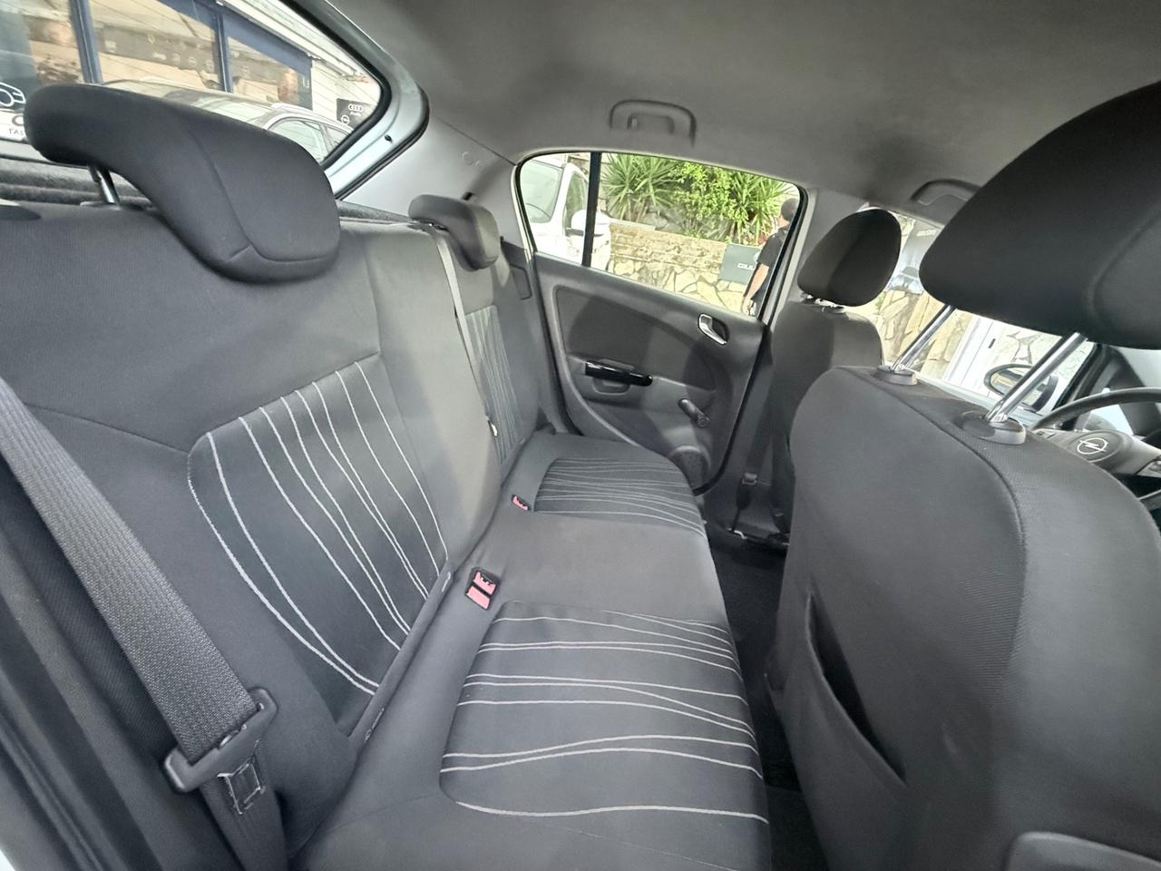Opel Corsa 1.2 80CV 5 porte GPL-TECH Edition