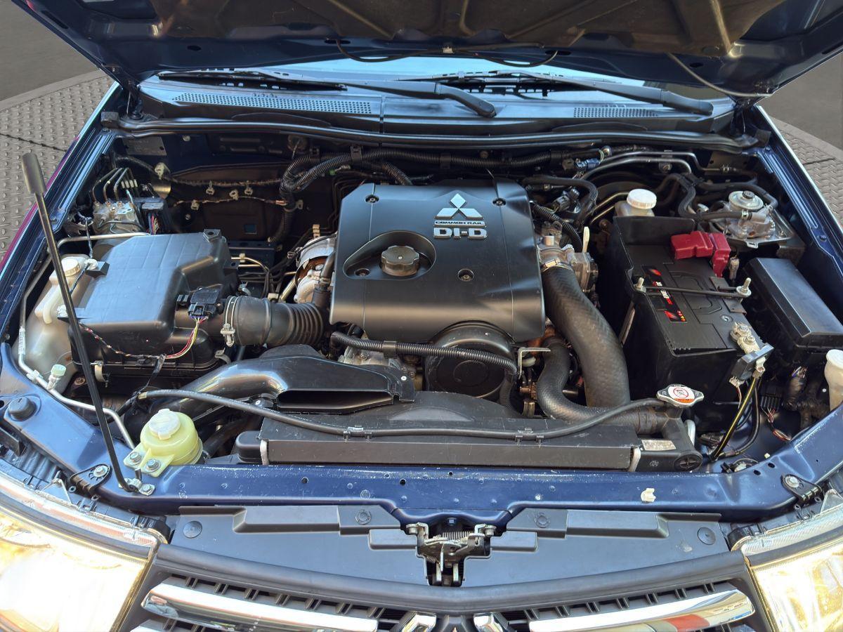 MITSUBISHI - L200 - 2.5 DI-D 178 CV DC Intense Plus