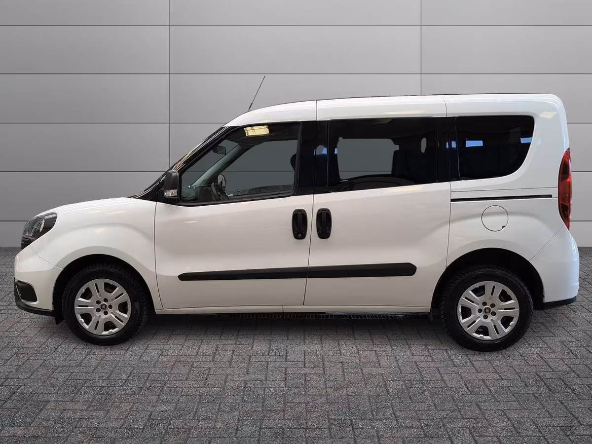 FIAT Doblò 3ª serie - Doblò 1.6 MJT 105CV S&S PC Combi N1 Lounge
