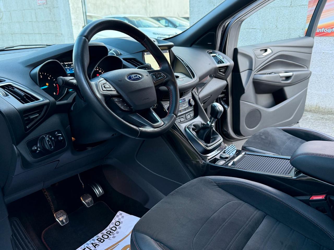 Ford Kuga 1.5 TDCI 120CV ST-Line NAVI CAMERA 2018