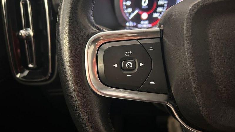 Volvo XC40 Recharge T5 Plug-in Hybrid Recharge Inscription Expression