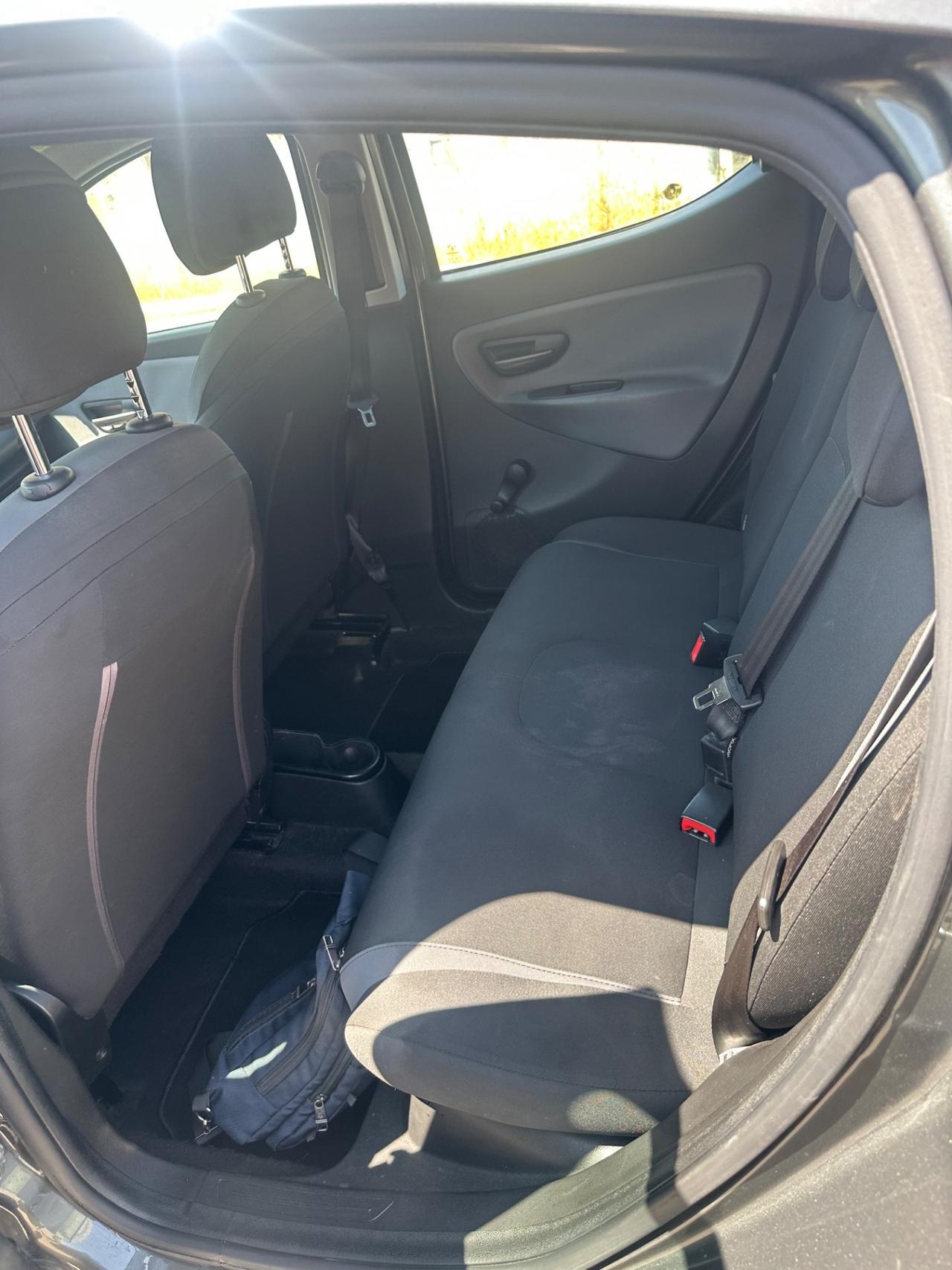 Lancia Ypsilon 1.2 69 CV 5 porte Gold