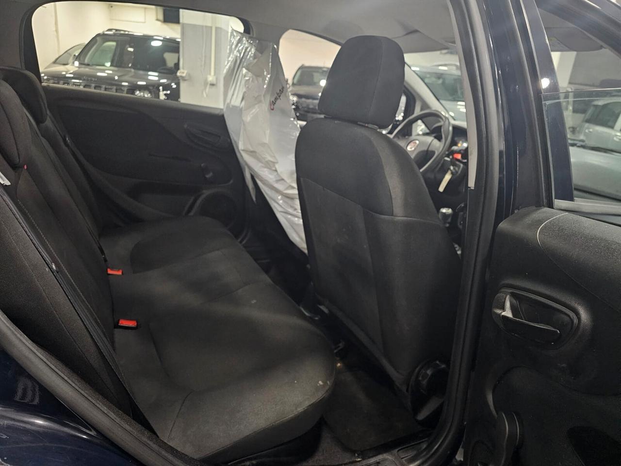 NUOVA FIAT PUNTO STREET LOUNGE 1.2 BENZ 70CV 5 PORTE