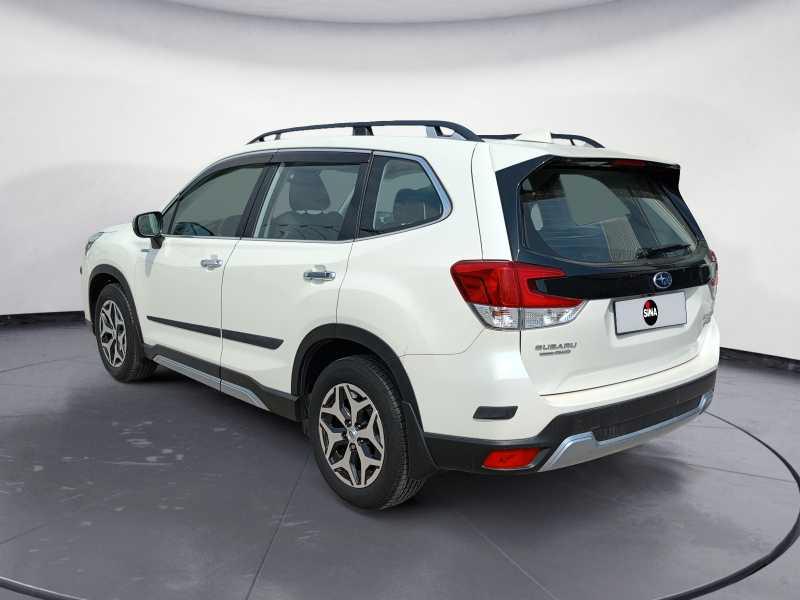 SUBARU Forester 2.0i e-boxer 4dventure lineartron