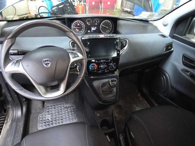 LANCIA Ypsilon 3ª serie - 1.0 FireFly 5 porte S&S Hybrid Gold