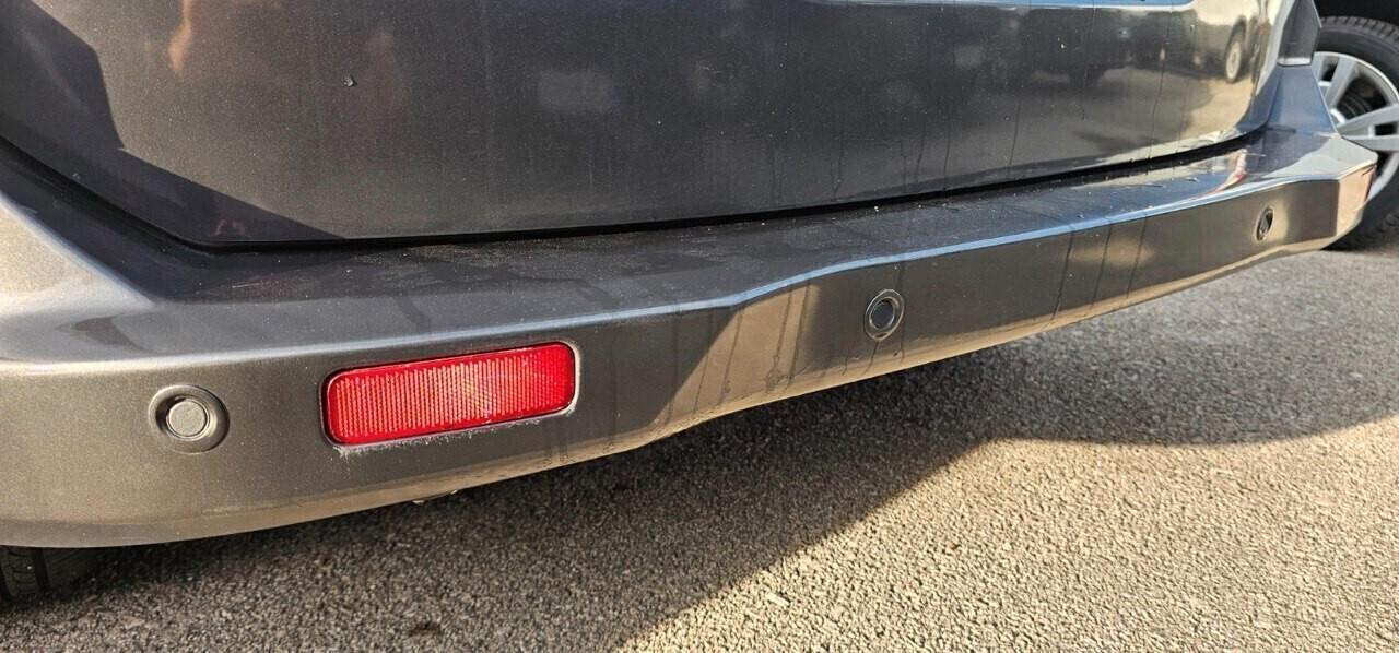 Ford Tourneo Courier 1.5 TDCI 75 CV Plus