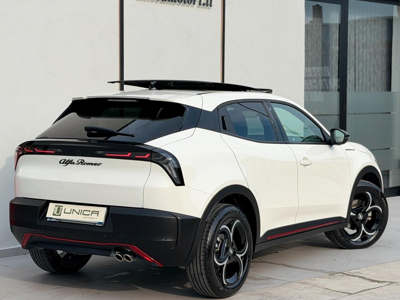 Alfa Romeo Junior 1.2 136 CV Hybrid eDCT6 SPECIALE TETTO
