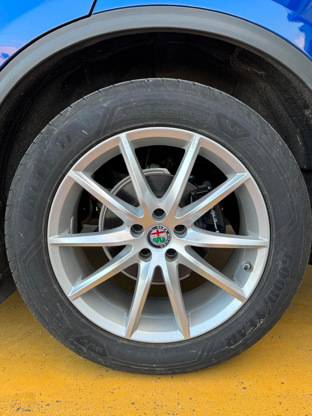 Alfa Romeo Stelvio 2.2 Turbodiesel 190 CV AT8 RWD Business