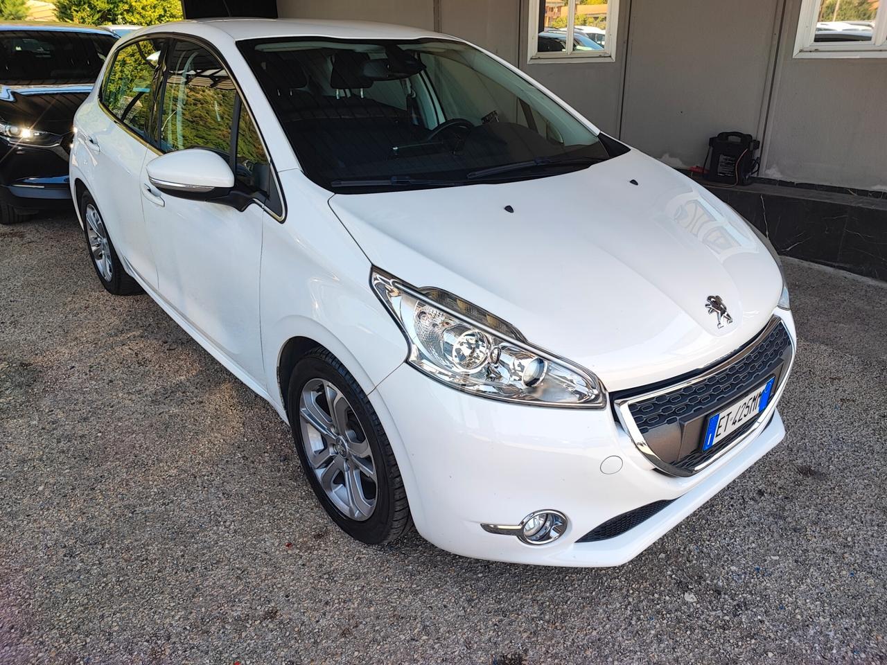 Peugeot 208 1.2 VTi 82 CV 5 porte Active