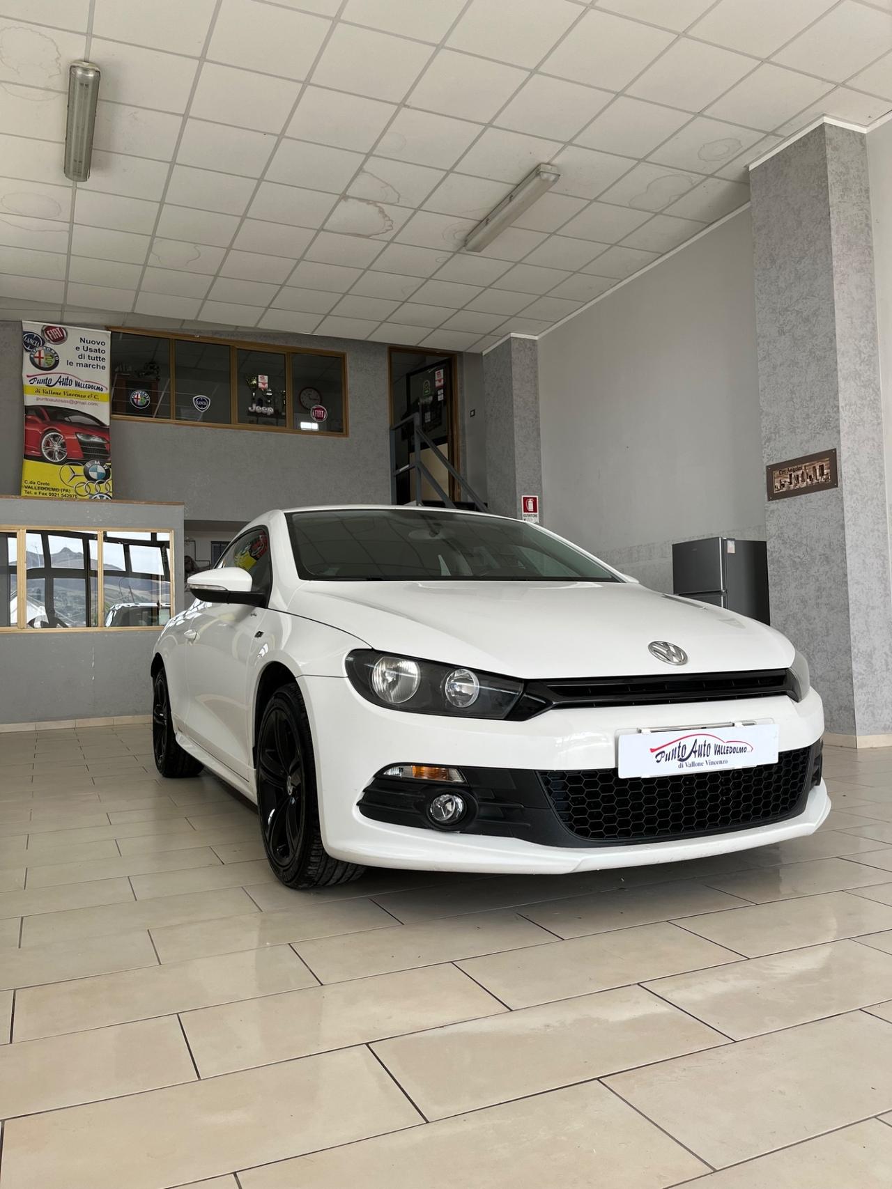 Volkswagen Scirocco 1.4 TSI R-LINE
