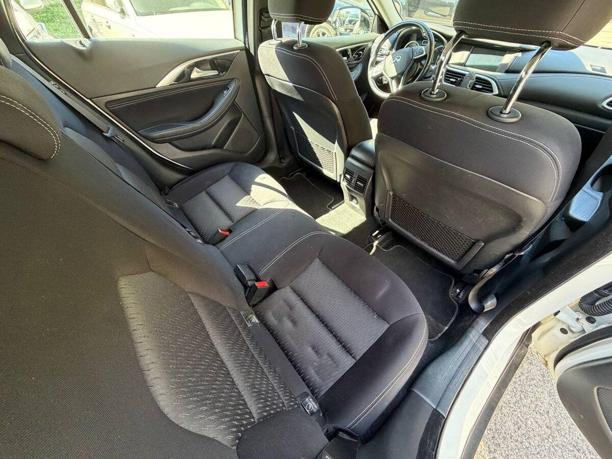 Infiniti QX30 2.2d Premium awd dct