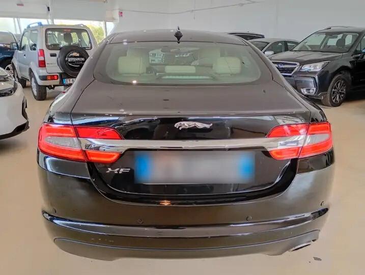 Jaguar XF 2.0 D E-Performance Prestige