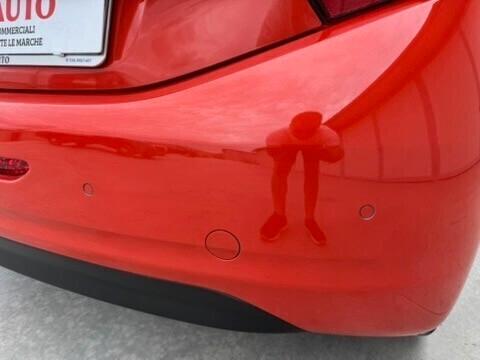 Peugeot 208 BlueHDi 75 5 porte Allure