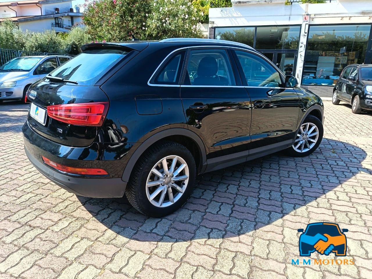 Audi Q3 2.0 tdi Business 120cv