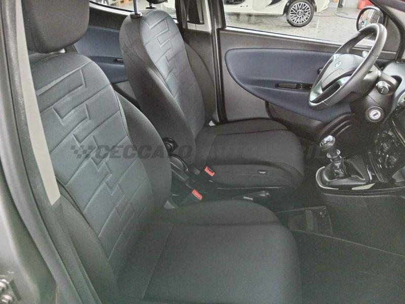 Lancia Ypsilon Ypsilon 1.0 firefly hybrid Platino s&s 70cv