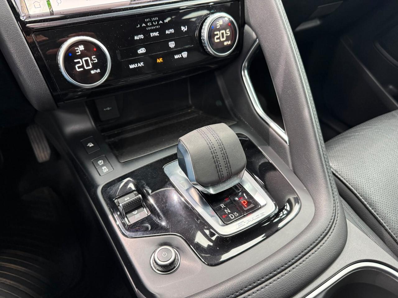 Jaguar E-Pace 2.0D I4 163 CV AWD Auto R-Dynamic HSE (548)