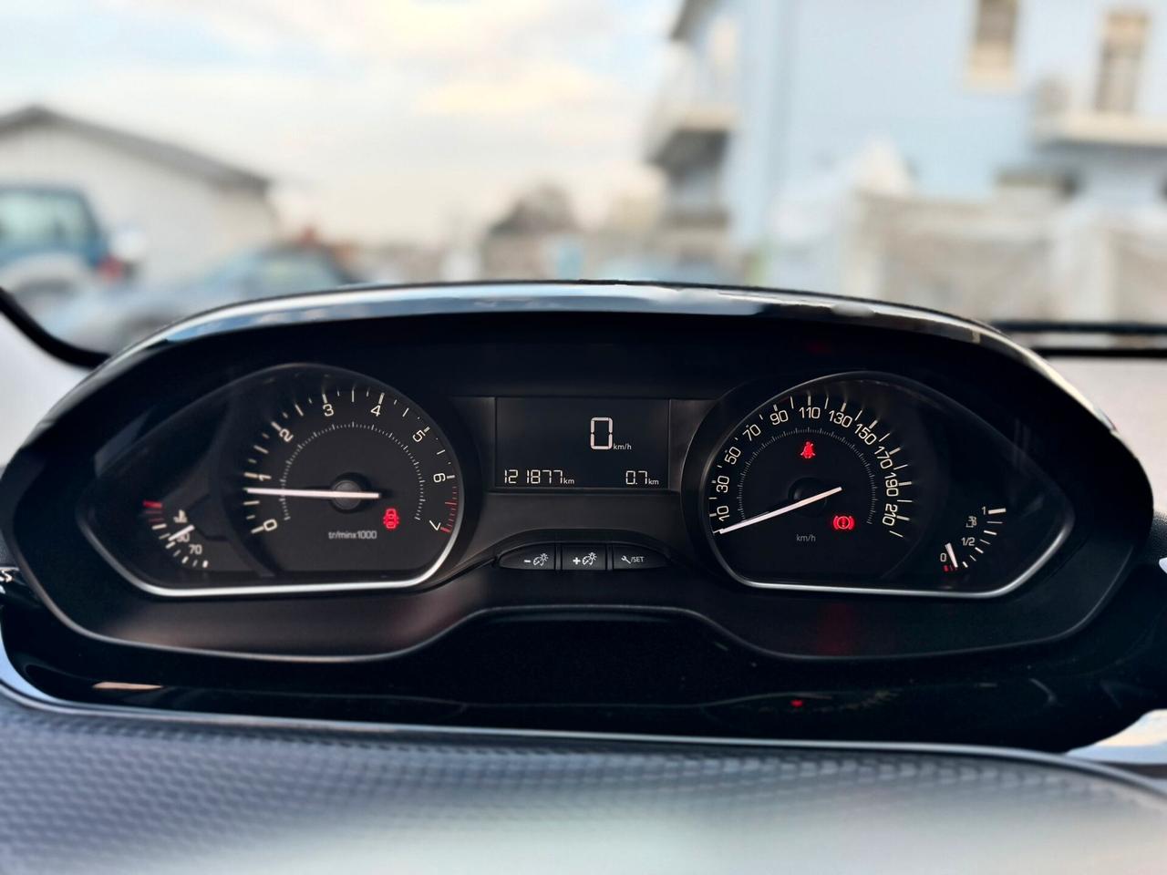 Peugeot 2008 PureTech 82 S&S Style