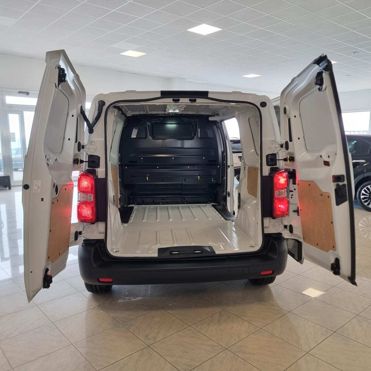 FIAT SCUDO VAN M 1.5 Diesel 120cv 3 Posti