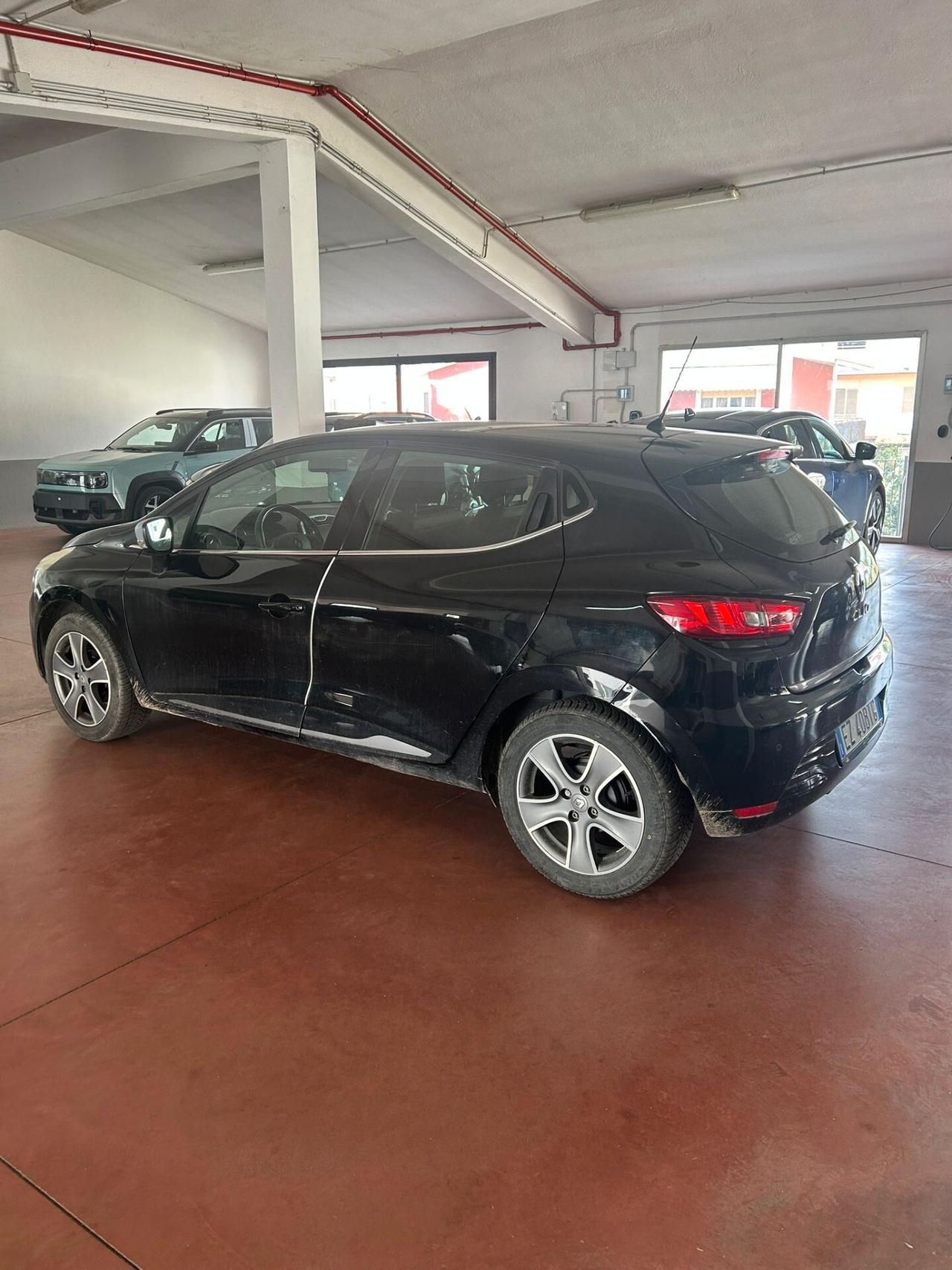 Renault Clio 1.2 75CV 5 porte Wave