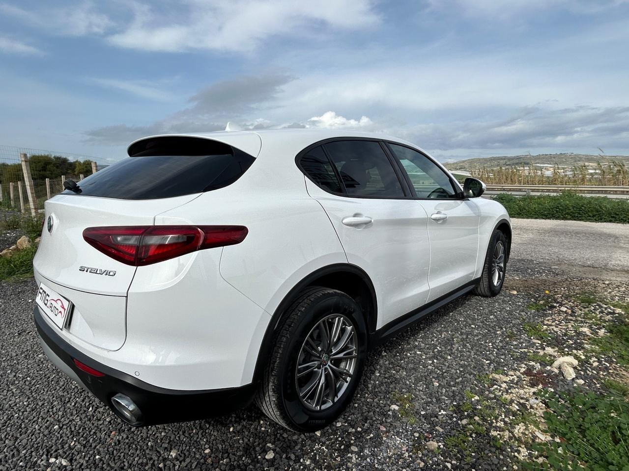 Alfa Romeo Stelvio 2.2 Turbodiesel 210 CV AT8 Q4 Executive