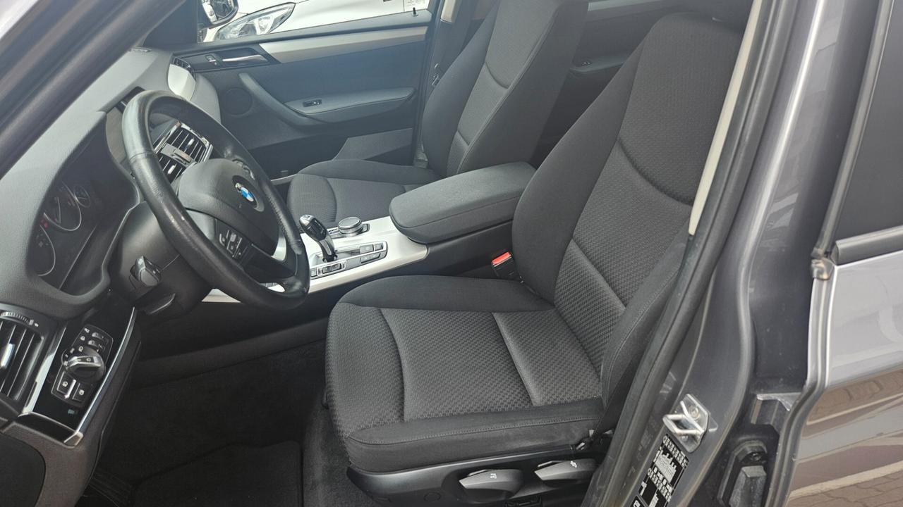 Bmw X3 xdrive20d auto 190 CV NAVY-CAMERA-LED