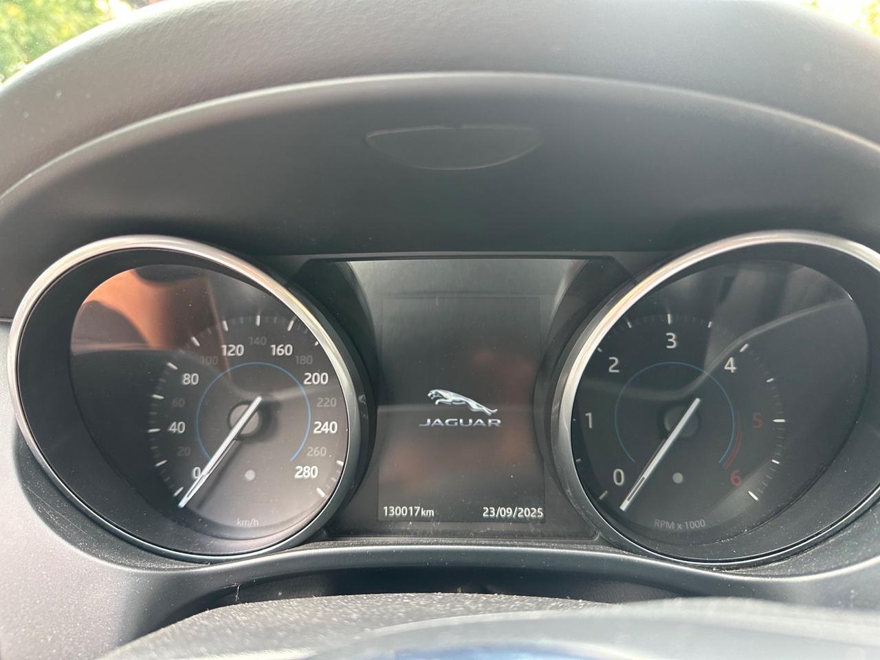 Jaguar F-Pace 2.0 D 180 CV AWD aut. R-Sport