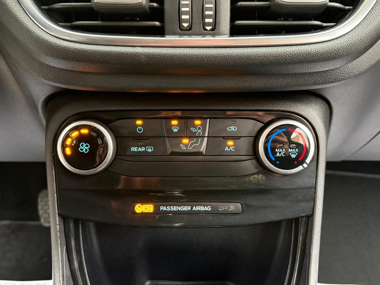 Ford Puma 1.0 EcoBoost Hybrid LED NAVI Titanium