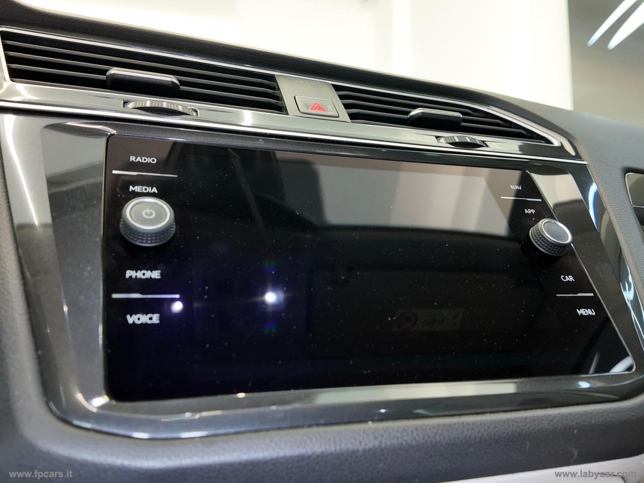 VOLKSWAGEN Tiguan 2.0 TDI DSG Advanced BMT TETTO APRIBILE