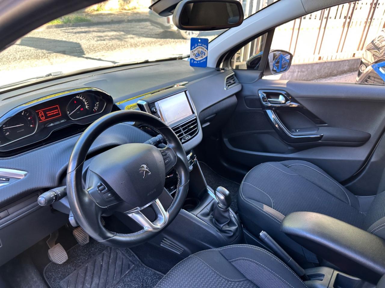 Peugeot 208 BlueHDi 75 5 porte Allure