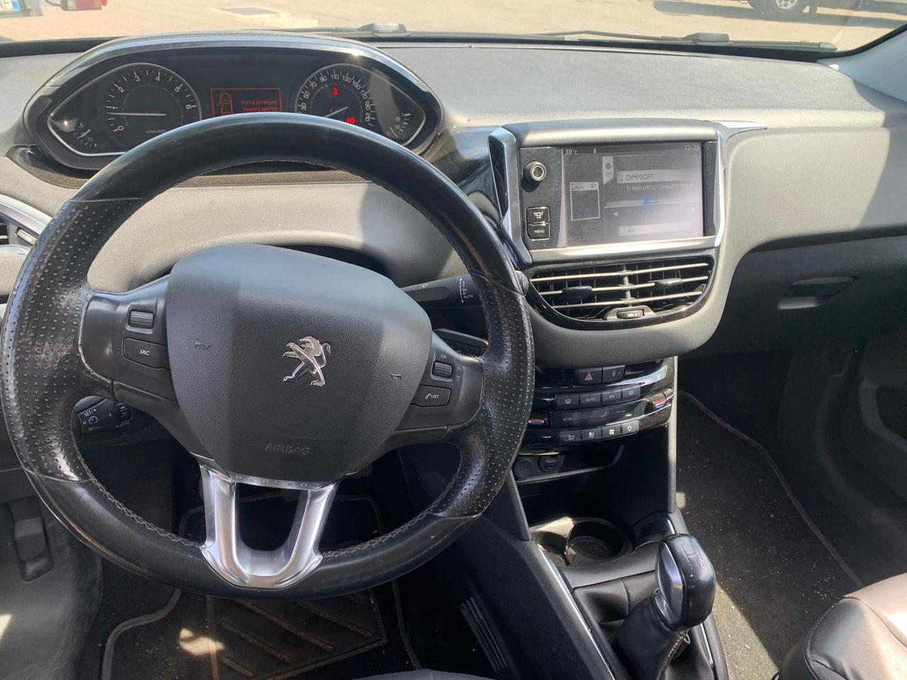 Peugeot 208 PureTech 82 3 porte Allure