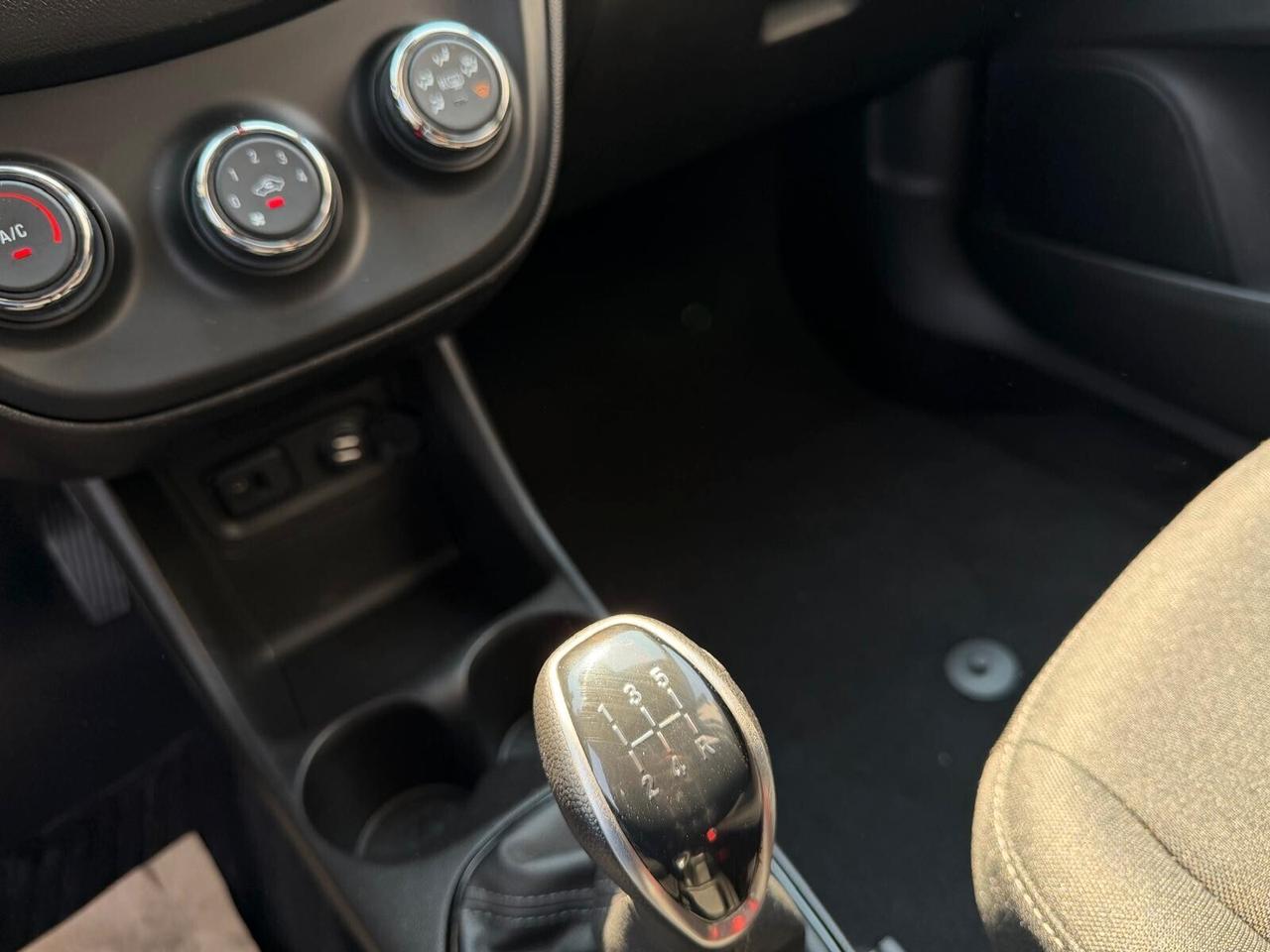 Opel Karl 1.0 75 CV Cosmo