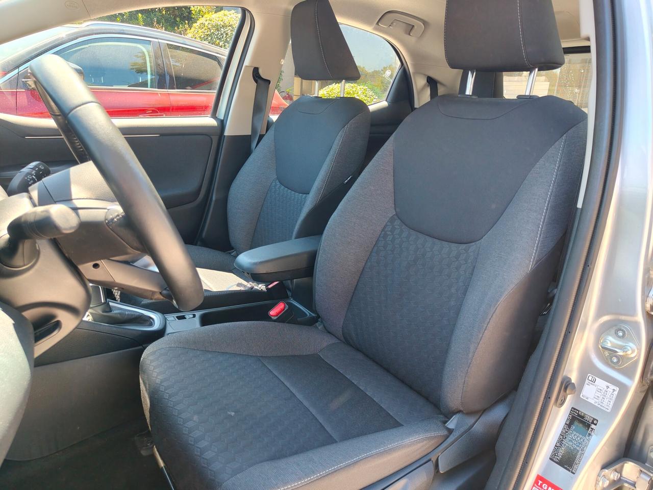 Toyota Yaris 1.5 Hybrid 5 porte SOLO 35000KM **PREZZO REALE **