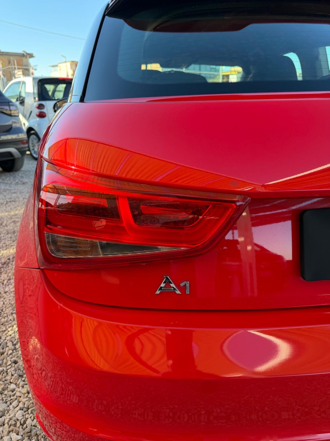 Audi A1 1.6 TDI S line edition