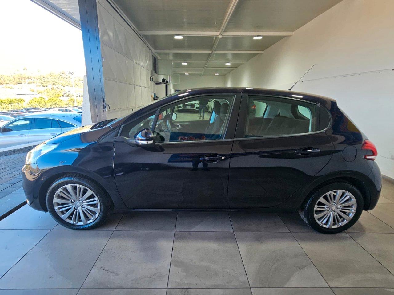 Peugeot 208 5 Porte 208 5p 1.6 bluehdi Allure 75cv