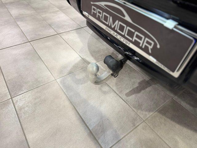 LAND ROVER Defender 110 3.0D I6 250 CV AWD X-DYNAMIC SE *GANCIO*UNIP