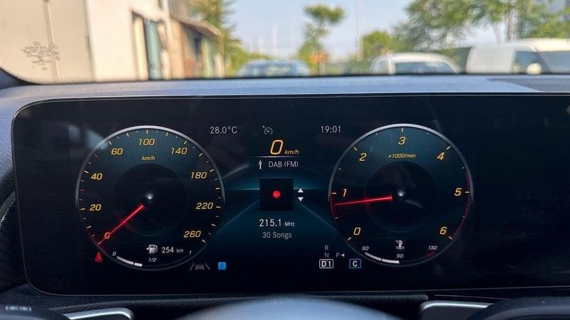 Mercedes-Benz Classe GLB GLB 180 d Automatic Premium