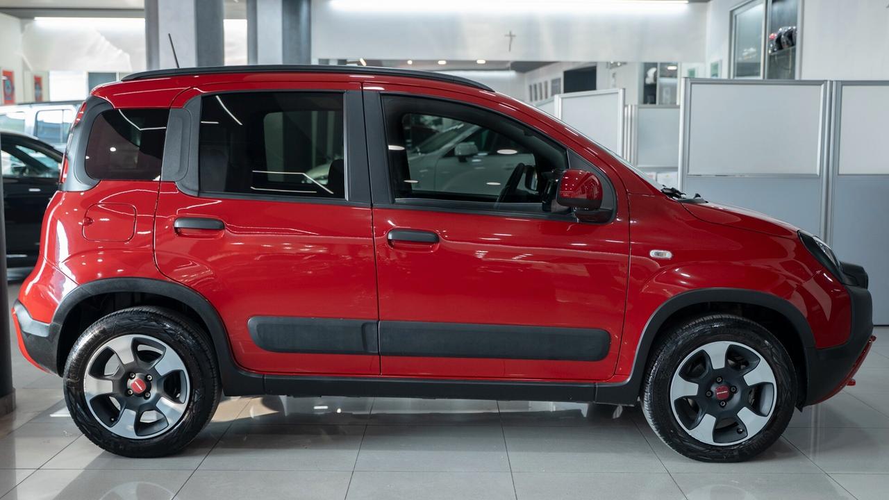 Fiat Panda 1.0 CITY CROSS 70 CV HYBRID CARPLAY LED NO VINCOLI
