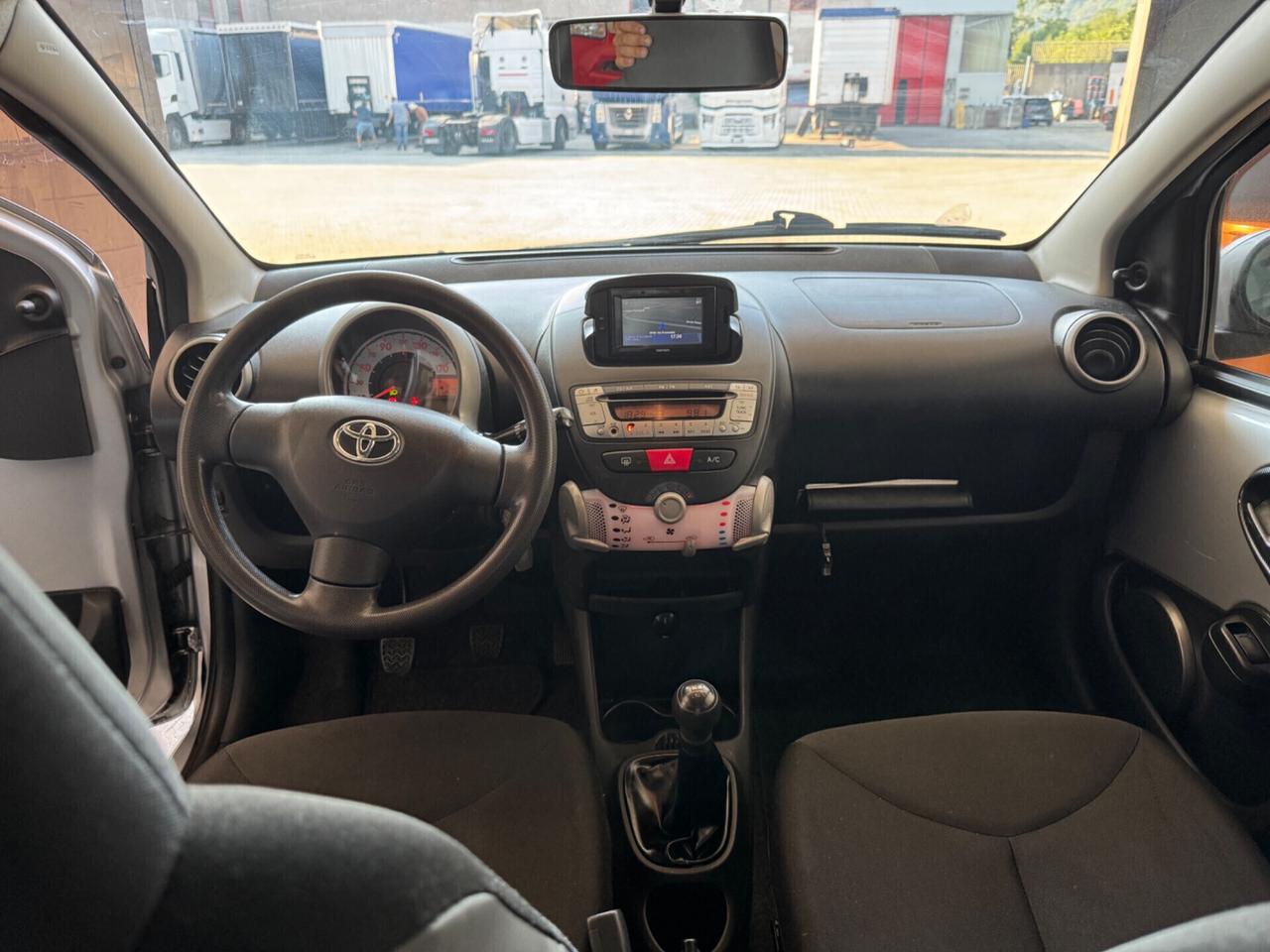 Toyota Aygo 1.0 12V VVT-i 5 porte Cool Soda Connect