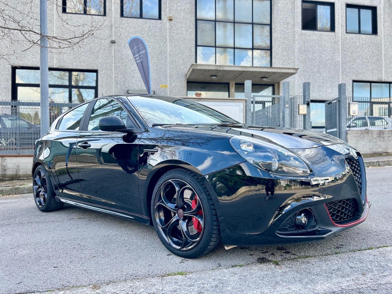 Alfa Romeo Giulietta 1.6 JTDm - CARBON EDITION !!