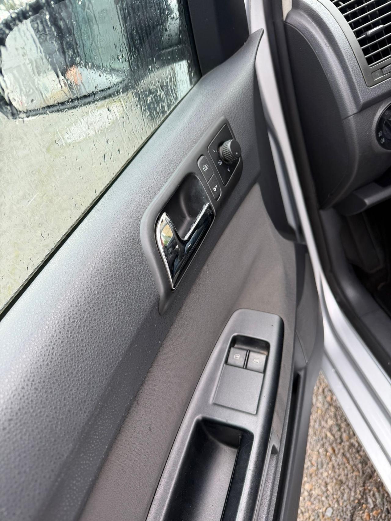 Volkswagen Polo 1.4 Diesel-Neopatentati-Pochi km Percorsi