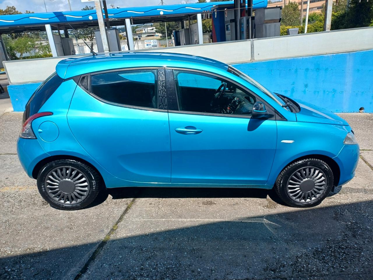 Lancia Ypsilon 1.2 69 CV 5 porte S&S Gold 2014